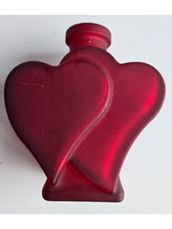 Unbranded Other - Dual HeartShaped Matte Translucent Red Pressed Glass Vase 5"x 3.5" Marks on Base